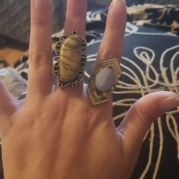 Bundle distressed stone rings Lavendar & Camel - Picture 3 of 5